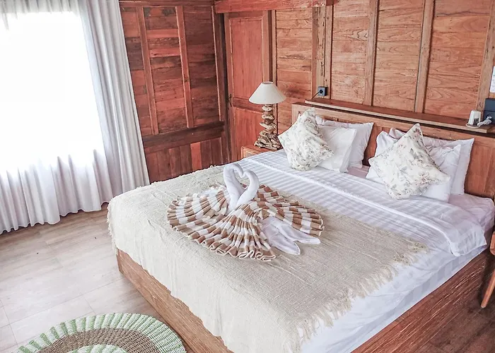 Nyoman Sandat House 2 Bed & Breakfast
